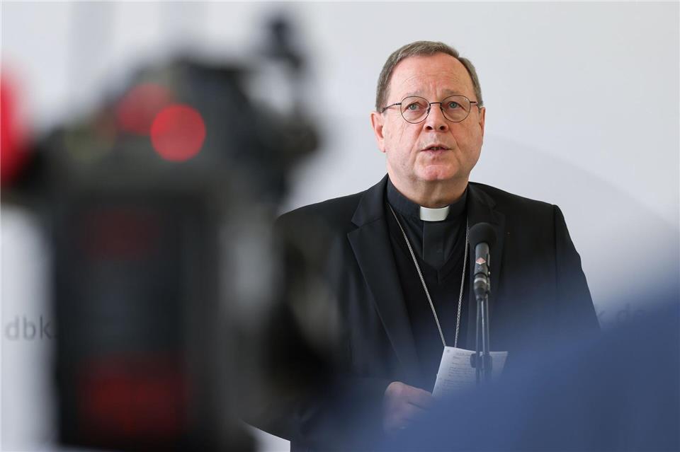 In Würzburg will die Deutsche Bischofskonferenz einen neuen Vorsitzenden wählen. Derzeitiger Amtsinhaber ist Georg Bätzing. Daniel Löb/dpa