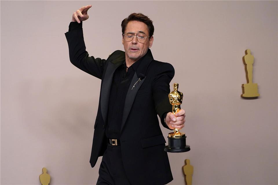 Start der neuen „Avengers“-Filme verschiebt sich In beiden Filmen soll Robert Downey Jr. (60) den Marvel-Bösewicht Doctor Doom spielen. (Archivbild)Jordan Strauss/Invision via AP/dpa