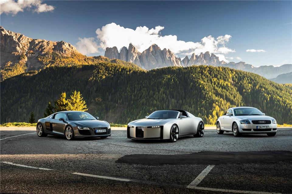 In bester Gesellschaft: Eine Serienversion des Concept C dürfte antreten, um Audi R8 und TT (r) zu beerben. Audi AG/dpa-tmn