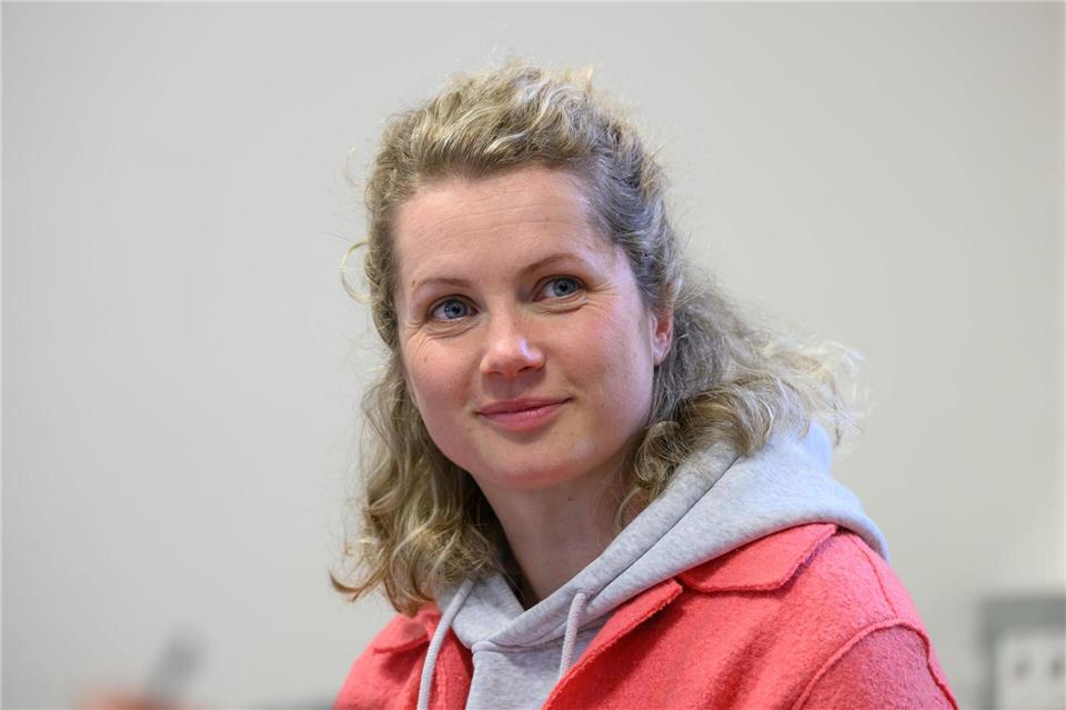 In dem Erotikdrama „Verhängnisvolle Leidenschaft Sylt“ spielt Gröschel die verheiratete Polizistin Nina. (Archivbild)Robert Michael/dpa
