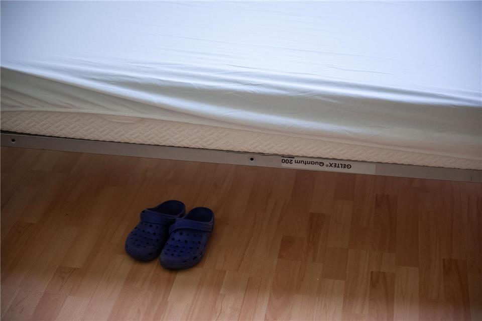 In den kommenden Nächten könnte es in den Unterbringungsmöglichkeiten für Obdachlose voller werden. (Symbolbild)Sebastian Gollnow/dpa