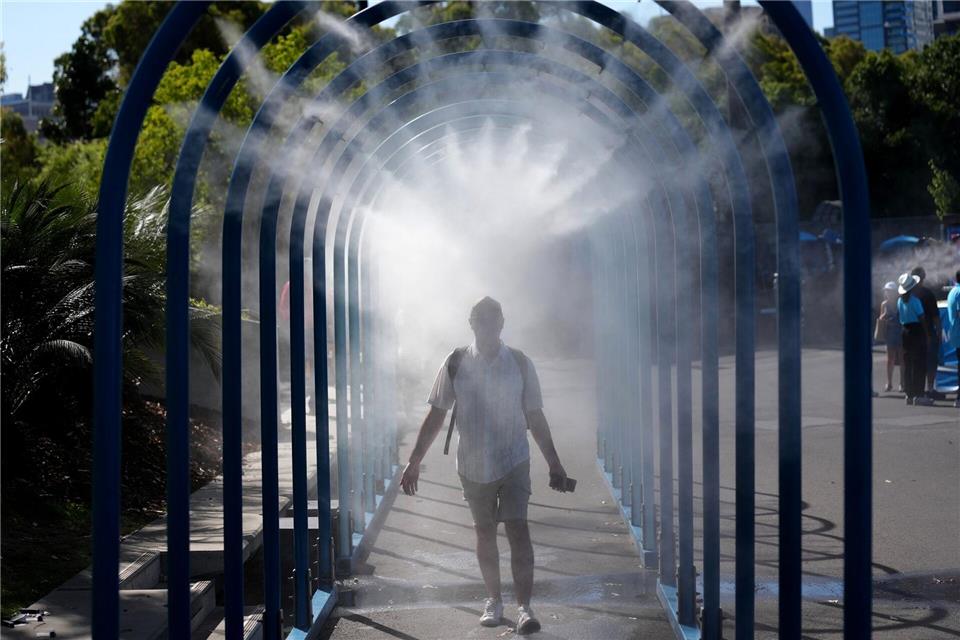 In den kommenden Tagen erwarten Meteorologen in Victoria und anderen Landesteilen Rekordwerte.Dita Alangkara/AP/dpa