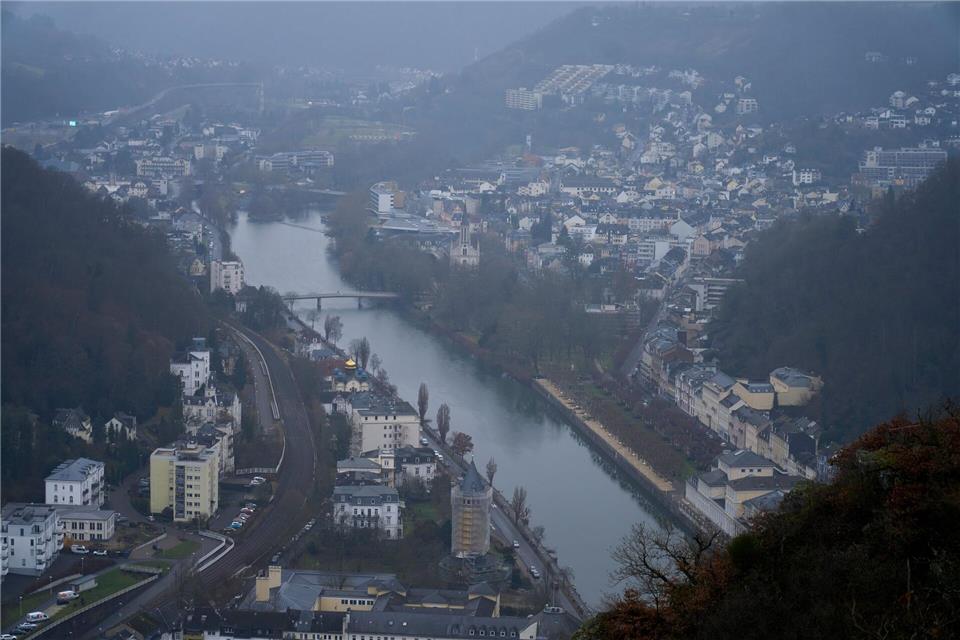 In den kommenden Tagen kann es glatt werden. Der Himmel über Rheinland-Pfalz und dem Saarland bleibt größtenteils bedeckt.Sascha Ditscher/dpa