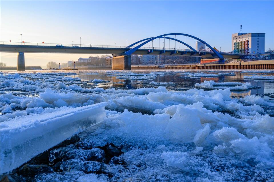 In den kommenden Tagen soll erneut Schnee fallen. Patrick Pleul/dpa