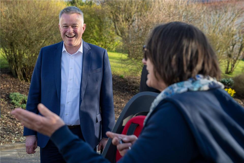 In den letzten zwei Wochen vor der Wahl ist der CDU-Spitzenkandidat noch viel unterwegs. (Archivbild)Harald Tittel/dpa