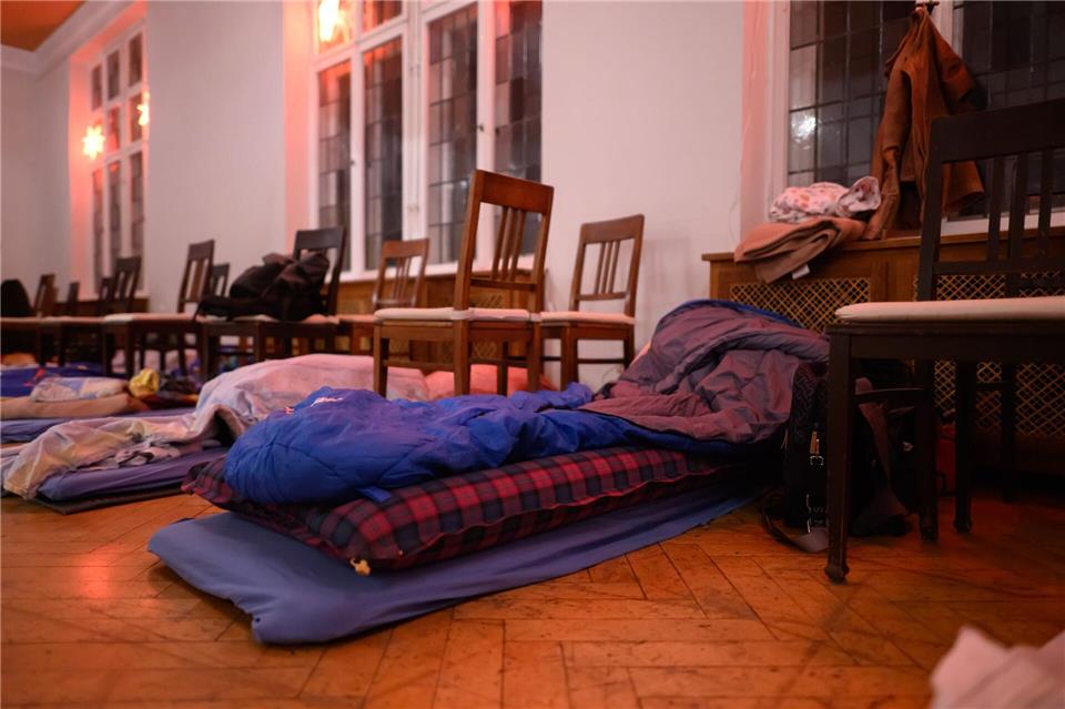 Kältehilfe in Dresden: Nachtcafés öffnen für Obdachlose In den ökumenischen Nachtcafés in Dresden gibt es in der kalten Jahreszeit Schlafplätze für Obdachlose. (Archivbild)Robert Michael/dpa