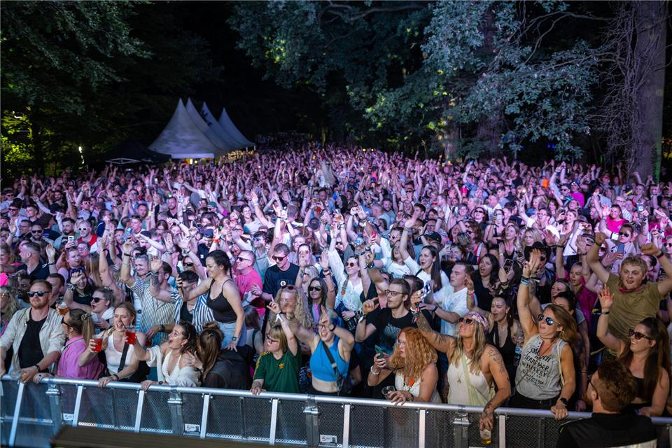In den vergangenen Jahren lockte das Farbenwald-Festival Besucher zum Forellenhof. Künftig findet hier das „Tanz ins Glück“-Festival statt.