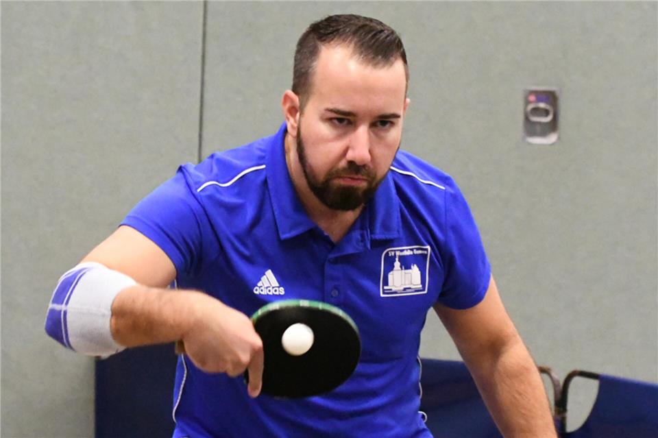 In der 1. Bezirksliga holte Andreas Brand im Doppel und im Einzel drei Punkte für die Gemener Reserve, konnte die knappe 7:9-Niederlage bei SuS Legden aber auch nicht verhindern.