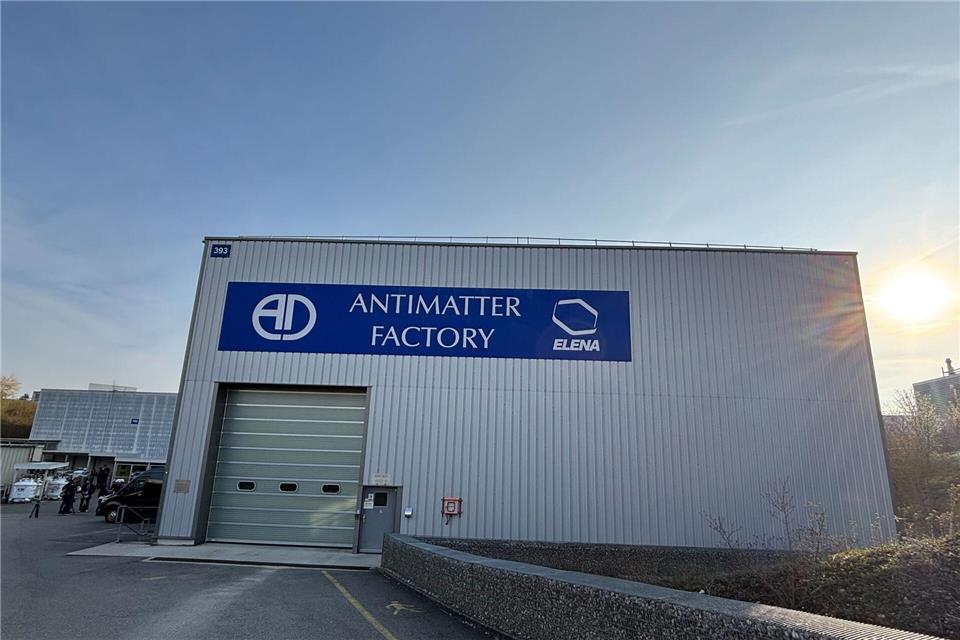 In der Antimaterie-Fabrik werden die Antiprotonen entschleunigt und gespeichert.Christiane Oelrich/dpa