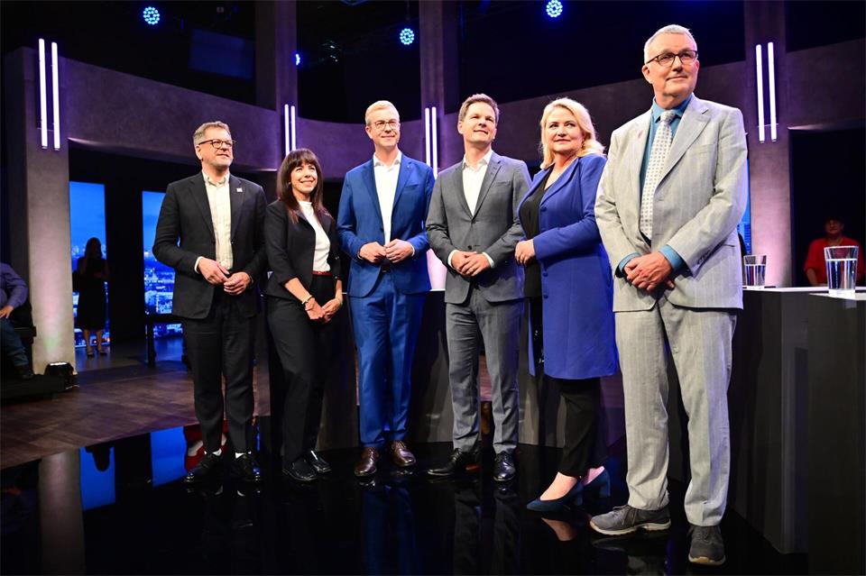 In der Arena: Die Spitzenkandidaten zur Berlin-Wahl.Sebastian Gollnow/dpa
