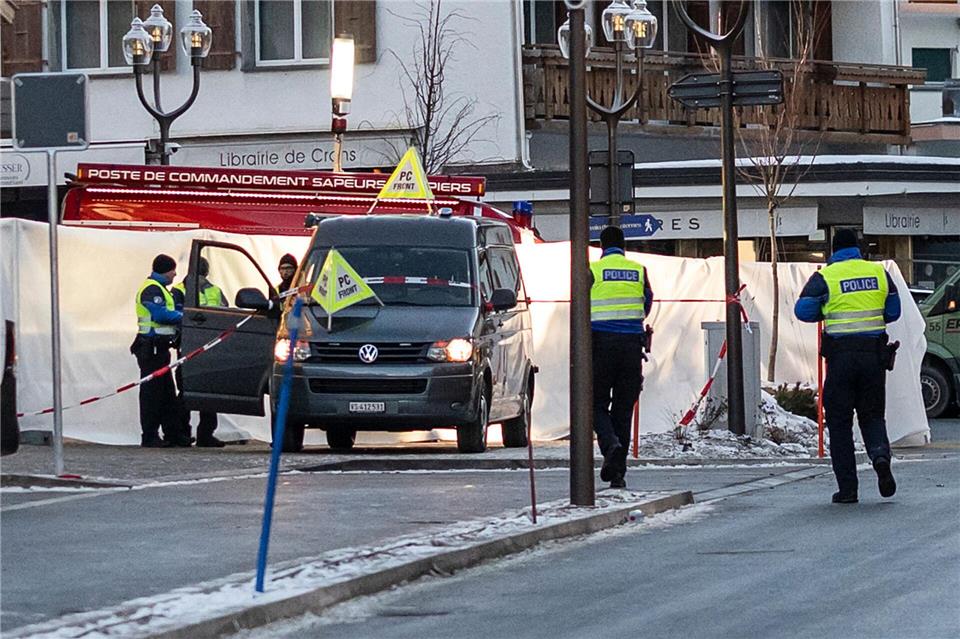 In der Bar in Crans-Montana wollten zahlreiche Menschen ins neue Jahr feiern.Alessandro Della Valle/KEYSTONE/dpa