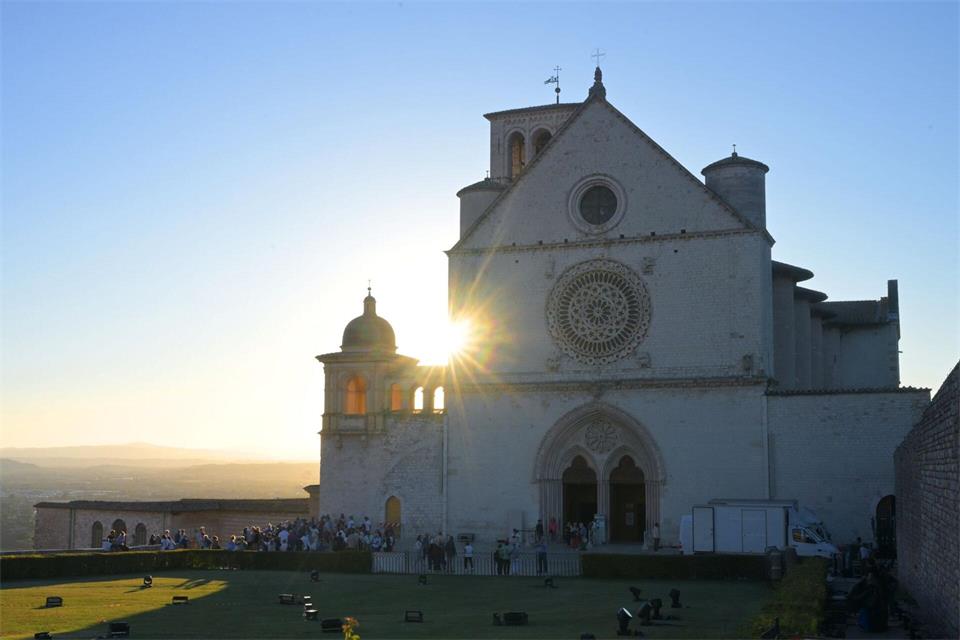 In der Basilika San Francesco ist Franz von Assisi begraben.Malin Wunderlich/dpa
