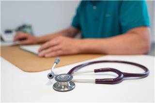 In der Bereitschaftspraxis am Propst-Sievert-Weg erhalten Patienten Hilfe, wenn der Hausarzt nicht geöffnet hat. Nun wurden die Öffnungszeiten eingeschränkt.