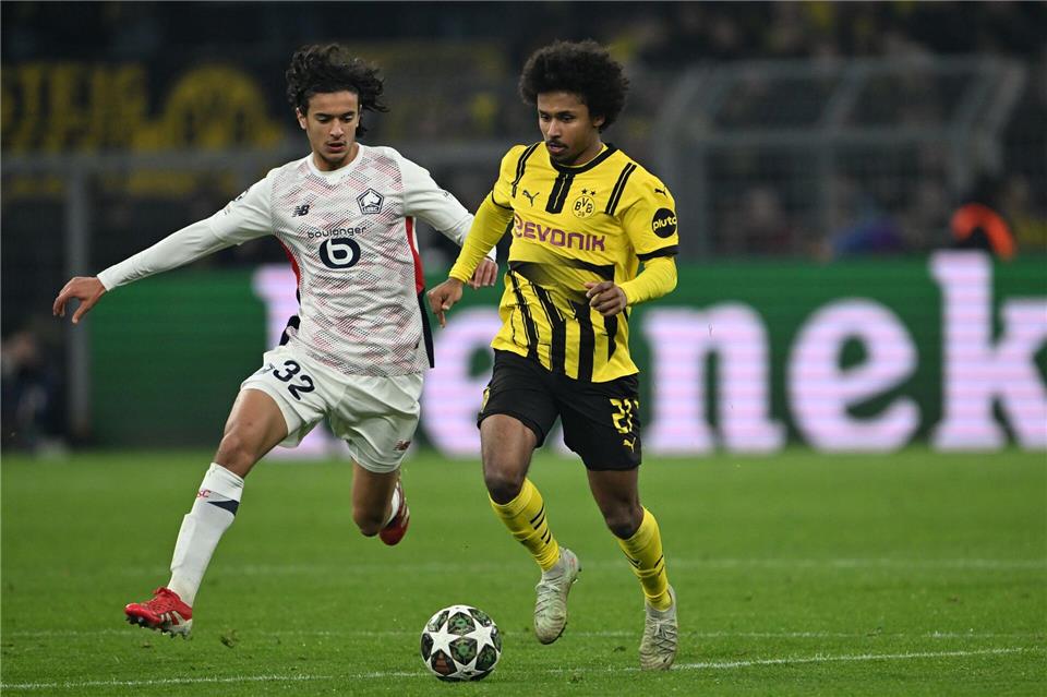 In der Champions League traf Ayyoub Bouaddi (l) auf Borussia Dortmund. (Archivbild)Federico Gambarini/dpa