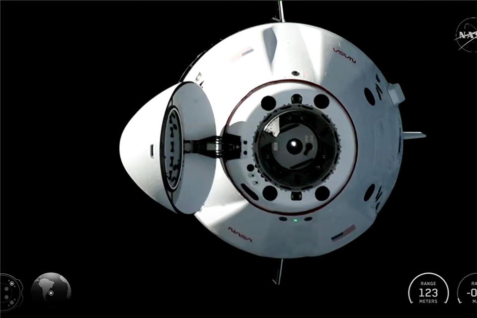 In der Dragon-Kapsel kam die SpaceX-Crew 12 im Februar auf die ISS.Uncredited/NASA/dpa