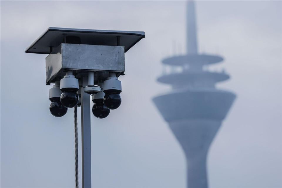 In der Düsseldorfer Altstadt hat es in den frühen Morgenstunden ein versuchtes Tötungsdelikt gegeben. (Archivbild)Oliver Berg/dpa