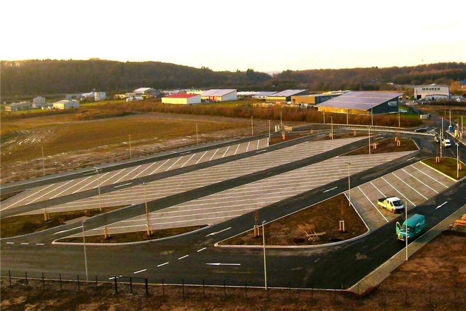 In der Eifel ist ein neuer Sicherheitsparkplatz für Lkw eröffnet worden -/Bosch/dpa