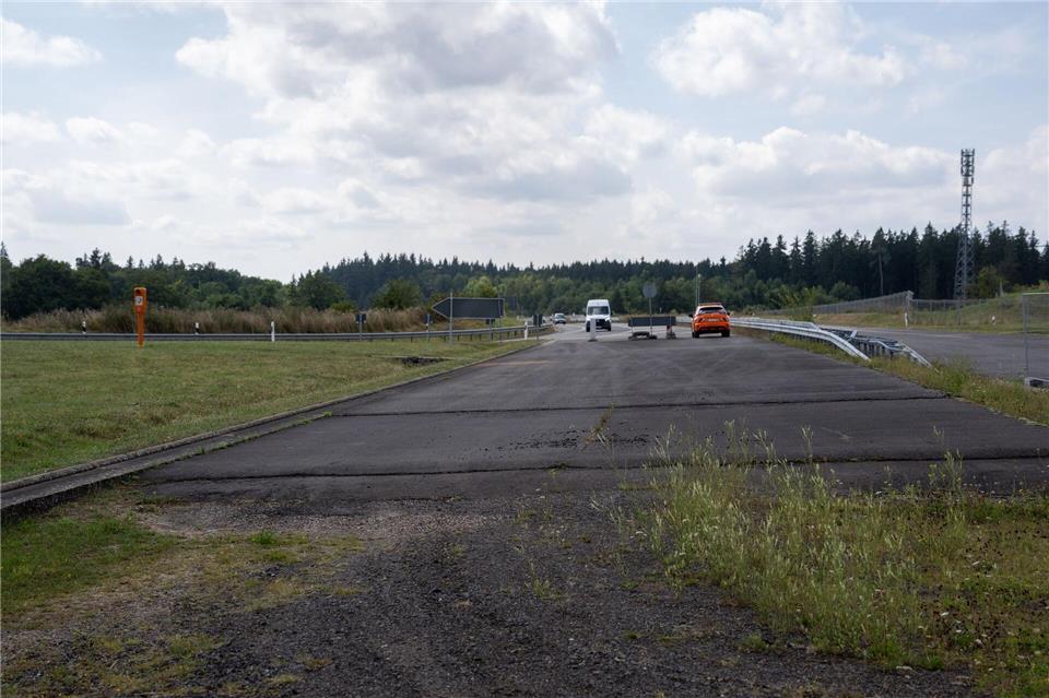 In der Eifel kann eine weiterer Autobahnabschnitt gebaut werden (Archivbild)Harald Tittel/dpa