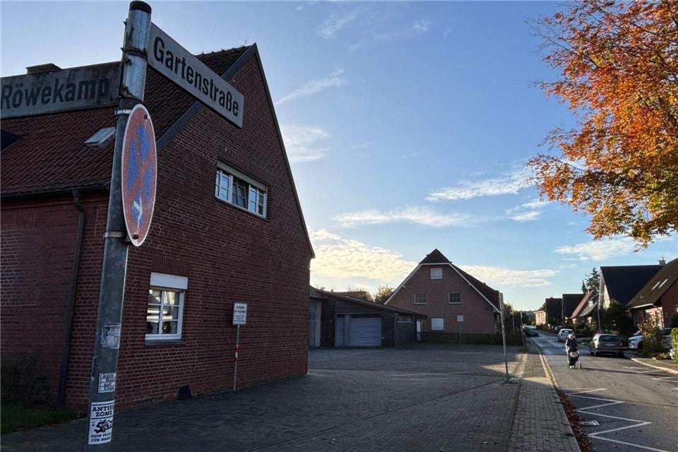 In der Gemener Gartenstraße ist es für die Feuerwehr zu eng. Der Löschzug soll wohl einen Neubau an anderer Stelle bekommen.