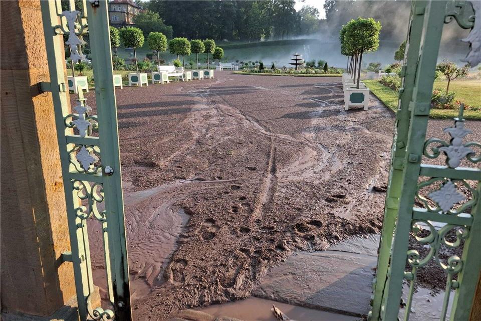 In der Herzoglichen Orangerie hat das Unwetter am Dienstag größere Schäden angerichtet.Jens Scheffler/STSG/dpa
