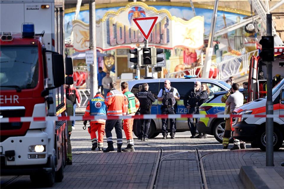 In der Innenstadt sollte eigentlich Rosenmontag gefeiert werden. (Archivbild)Boris Roessler/dpa