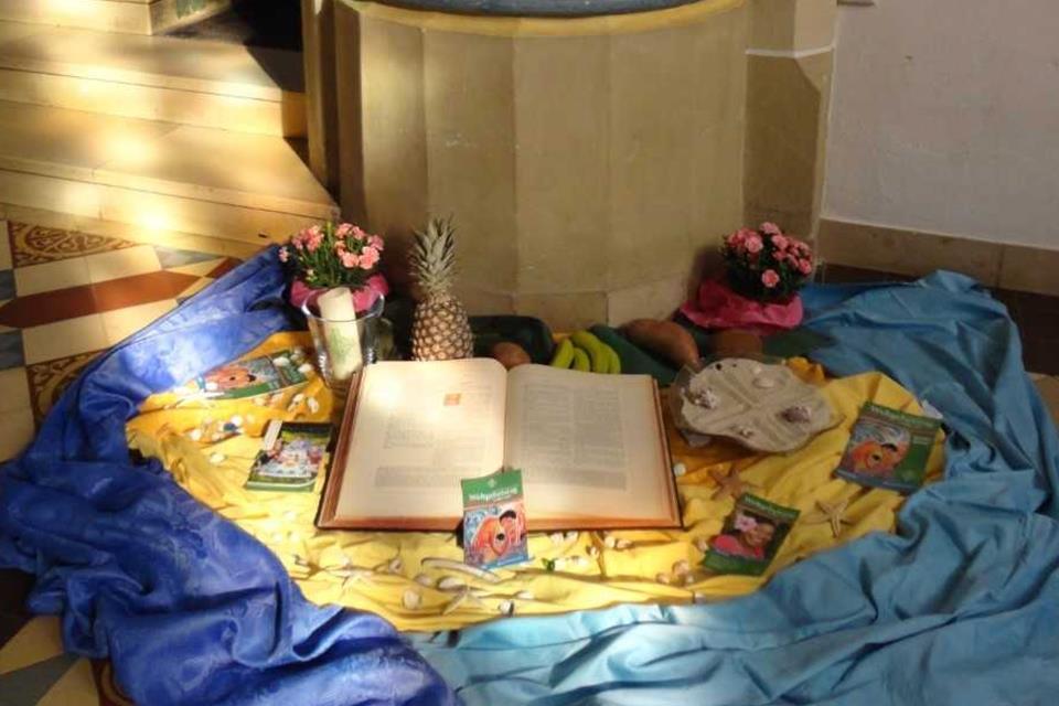 In der Kirche ist diese Station zum Gebetstag aufgebaut worden.