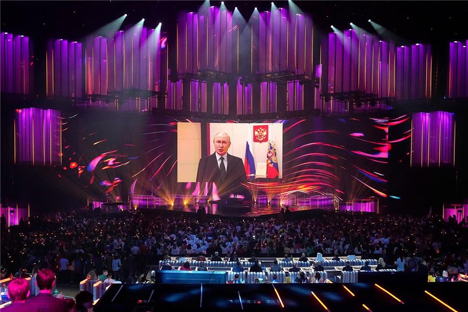 In der Moskauer Konzerthalle Live Arena veranstaltet Russland den Musikwettbewerb Intervision - die Gegenveranstaltung zum Eurovision Song Contest.Alexander Zemlianichenko/AP/dpa
