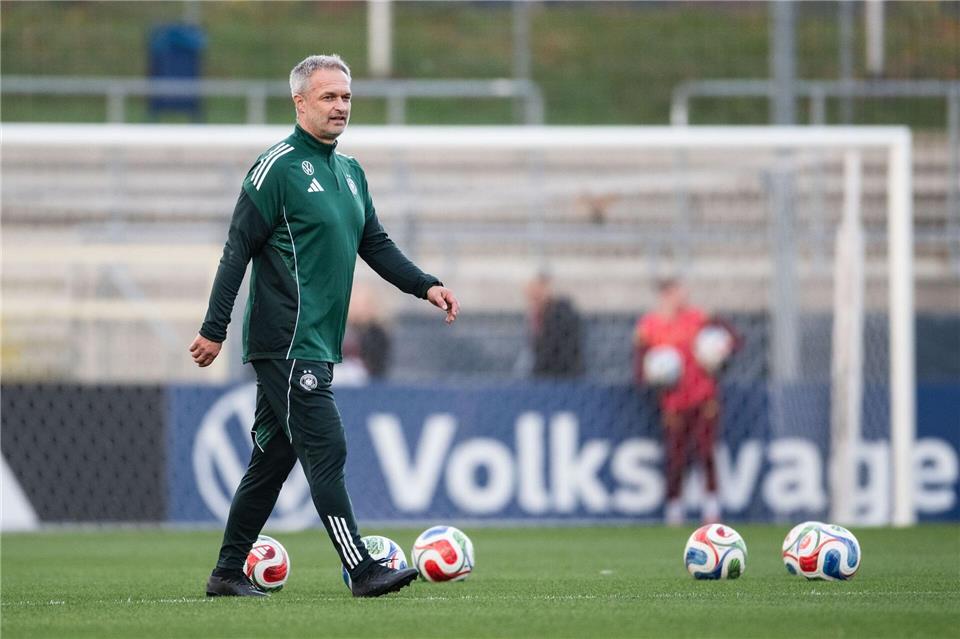 Wück benennt Berger-Ersatz - Gwinn vor Comeback In der Nations League gegen Frankreich ist das Team von Bundestrainer Christian Wück zweimal gefordert.Marius Becker/dpa