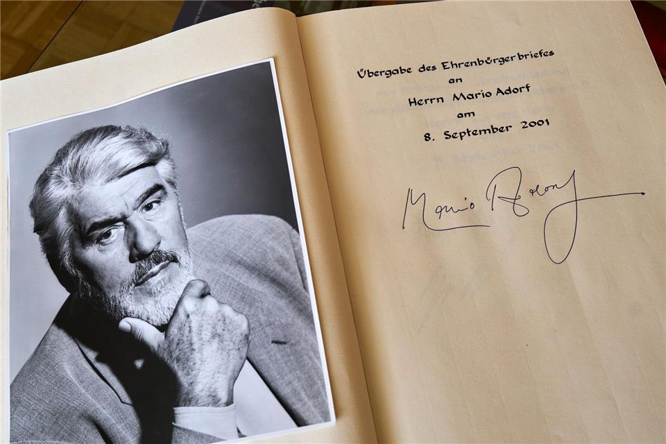 In der Stadt Mayen war Adorf Ehrenbürger. Sascha Ditscher/dpa