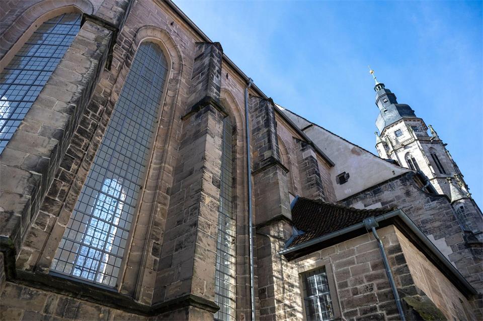 In der evangelischen Kirche St. Moriz in Coburg predigte einst auch Martin Luther. (Archivbild) Pia Bayer/dpa