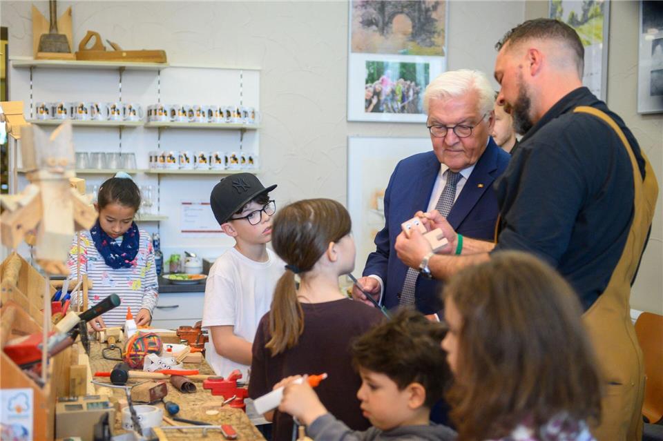 In der vergangenen Woche besuchte Bundespräsident Steinmeier eine Begegnungsstätte in Bernburg. (Archivbild)Klaus-Dietmar Gabbert/dpa