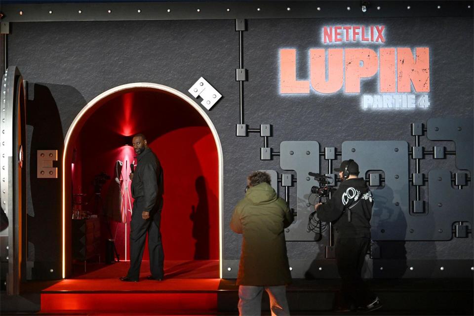 In der vierten Staffel bekommt es der Meisterdieb mit Hacking, Deepfakes und anderen technologischen Raffinessen zu tun.Emma Da Silva/AP/dpa