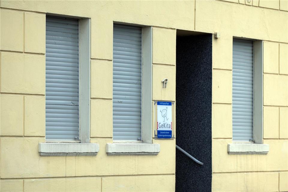 In der von der Stadt Gelsenkirchen betriebenen Mini-Kita erstickte vor fünf Jahren ein Junge. (Archivbild)Federico Gambarini/dpa