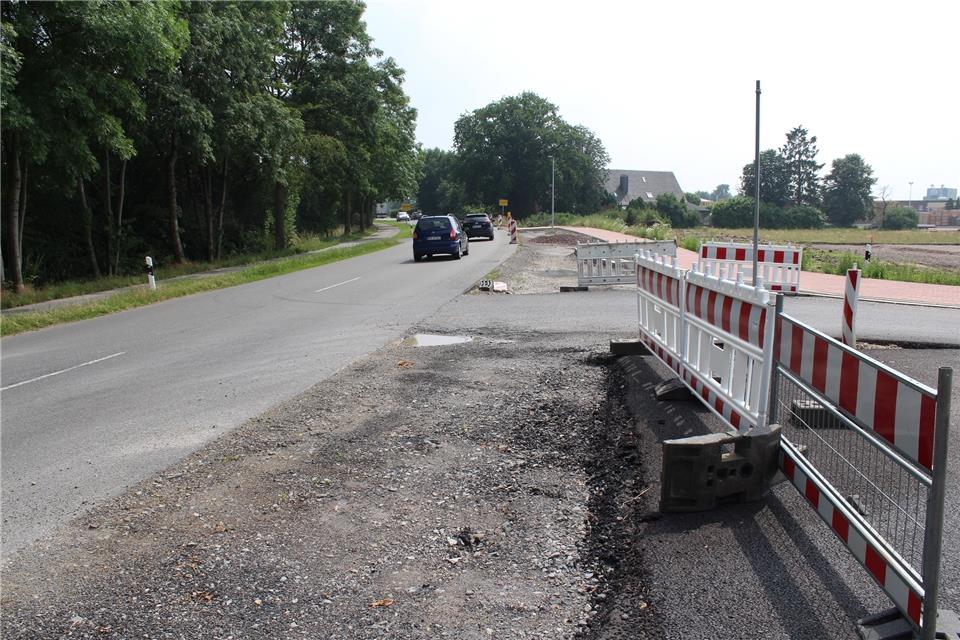 In diesem Bereich der Borkener Straße soll eine Linksabbiegespur entstehen.
