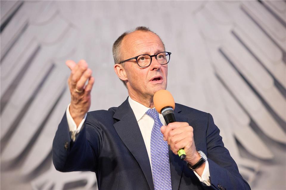 In diesem Jahr wird Friedrich Merz als Bundeskanzler die Rede bei der zentralen Feier zum Tag der Deutschen Einheit halten. (Archivbild)Georg Wendt/dpa