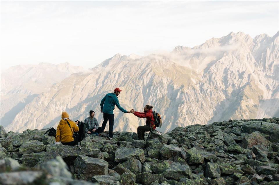 In drei Tagesetappen ist der Arlberg Trail gut zu schaffen, vor allem die letzte aber ist herausfordernd.Arlberg Marketing GmbH/dpa-tmn