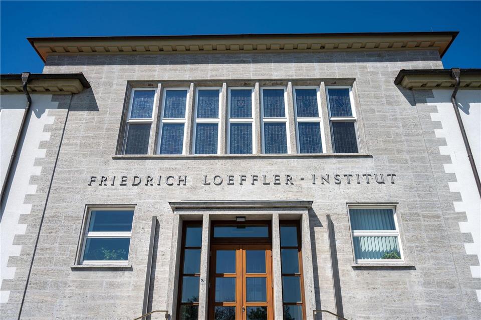 In einem Gebäude des Friedrich-Loeffler-Institutes ist ein Brand ausgebrochen. (Archivbild)Stefan Sauer/dpa