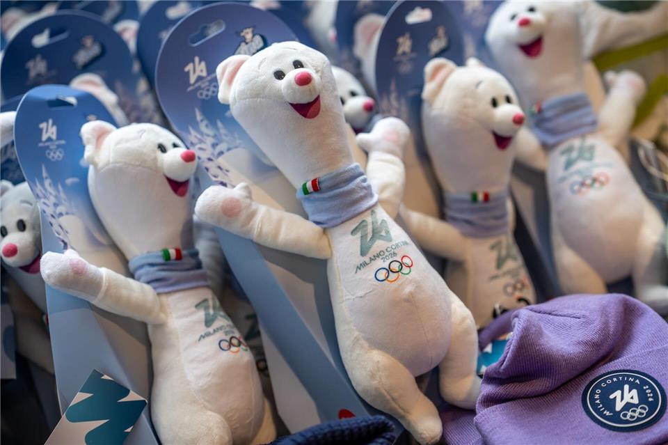 In einem Olympia-Fanshop kam es zu „Free Palestine“-Rufen. (Archivbild)Michael Kappeler/dpa