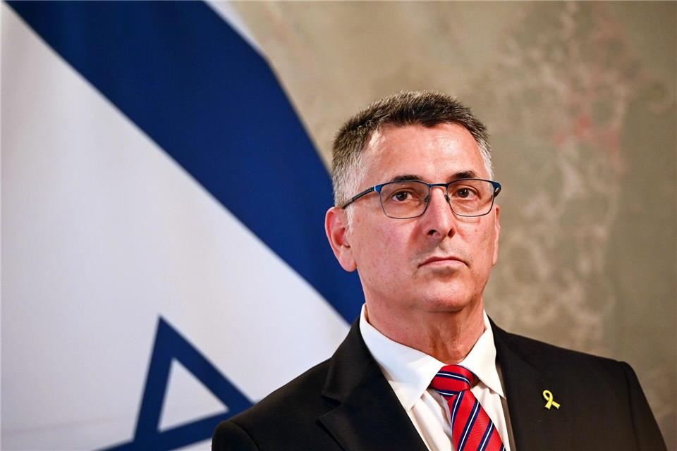 In einem Telefonat mit seinem französischen Kollegen wählt Israels Außenminister Gideon Saar deutliche Worte. (Archivbild)Katharina Kausche/dpa