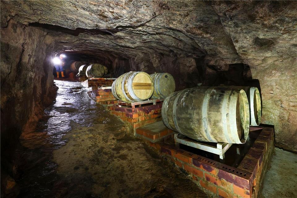 In einem alten Silberbergwerk in Freiberg lagert Whisky.Jennifer Brückner/dpa