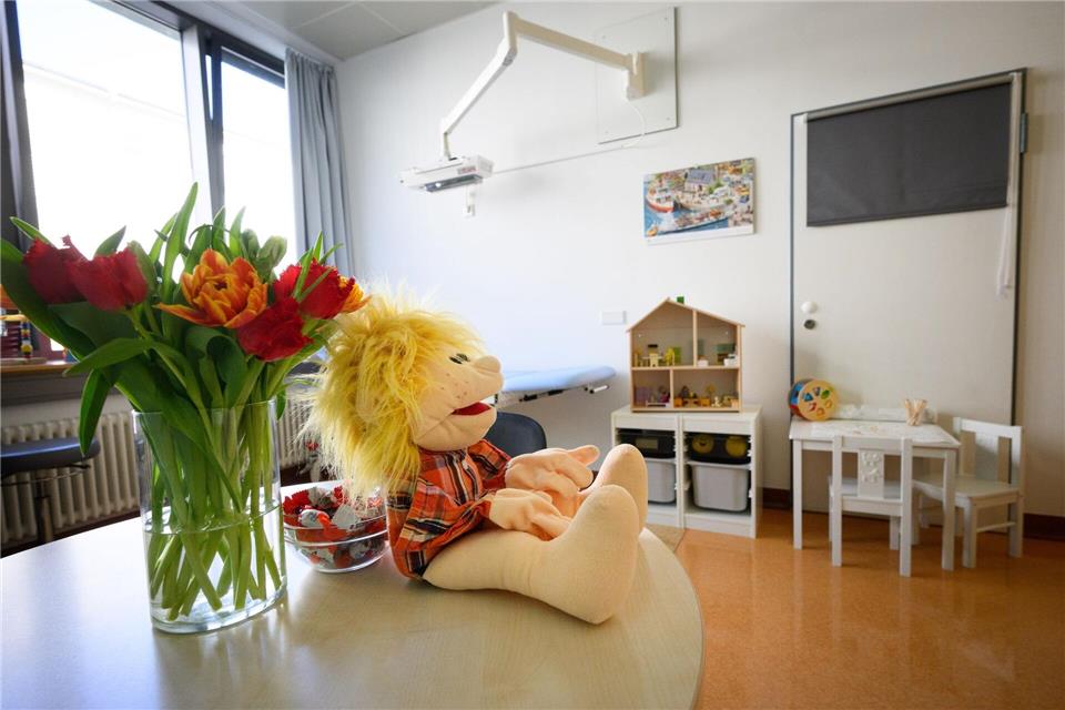 In einem geschützten Raum können Kinder bei Verdacht auf Missbrauch untersucht werden.Bernd von Jutrczenka/dpa