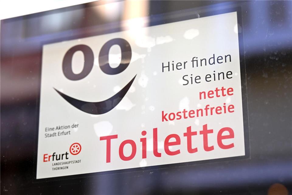 Öffentliche Toiletten: Verlustgeschäft für Kommunen In einigen Thüringer Kommunen können Gewerbetreibend ihre Toiletten kostenfrei zur Verfügung stellen. Dafür erhalten sie eine Aufwandsentschädigung.Martin Schutt/dpa
