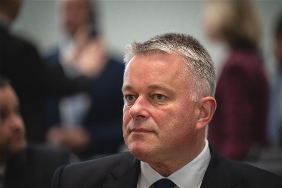 In seiner Regierungserklärung spannte Schnieder einen Bogen über alle Ministerien hinweg. Hannes Albert/dpa