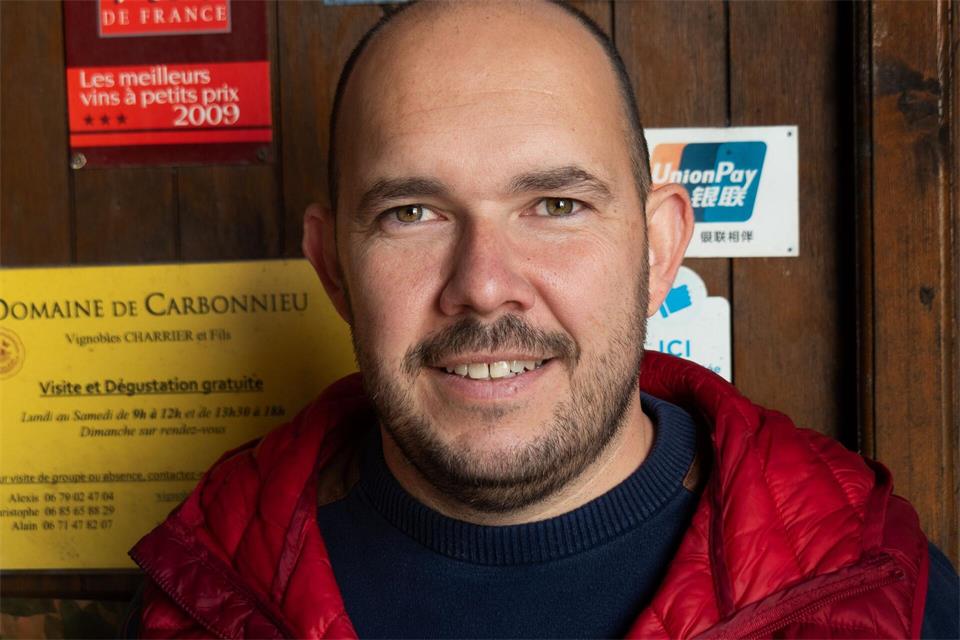 „In unserer Kirche wurde ich nicht mit Wasser getauft, sondern mit Sauternes“, sagt Winzer Alexis Charrier.Andreas Drouve/dpa-tmn