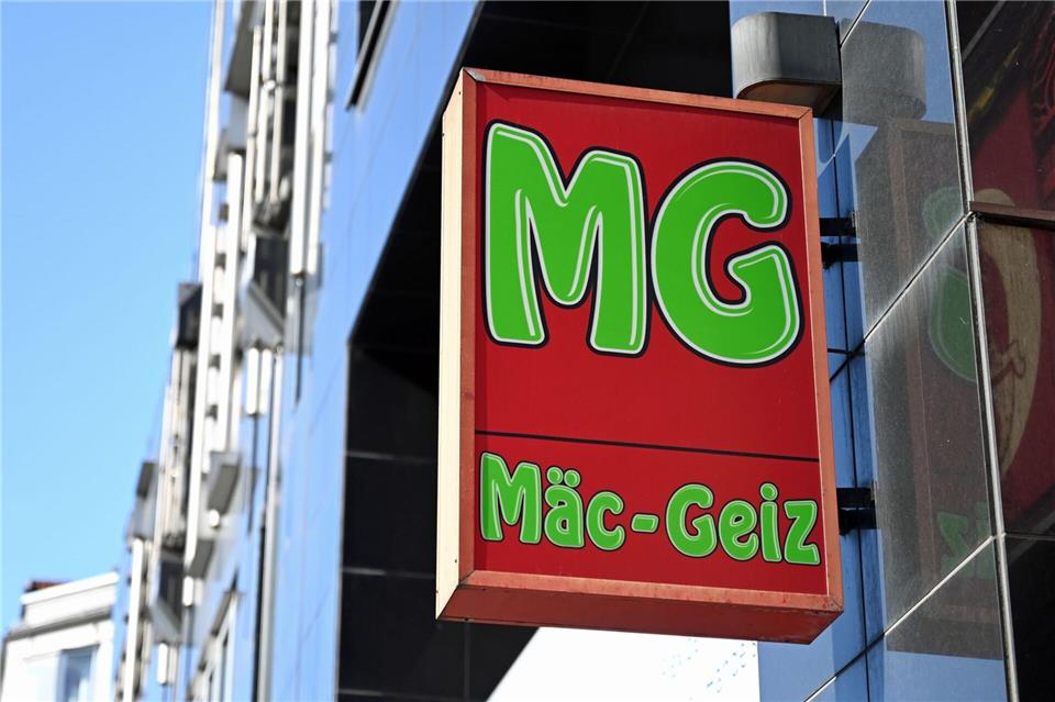 In vielen ostdeutschen Städten gibt es Filialen der Kette Mäc Geiz.Elisa Schu/dpa