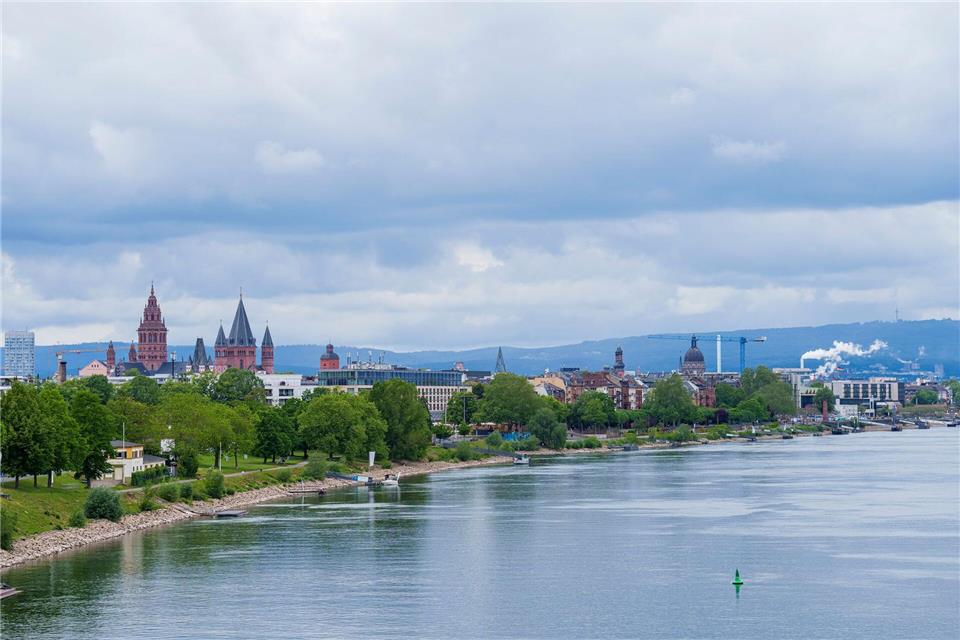In wachsenden Städten wie Mainz ist Wohnraum teuer. (Archivfoto)Andreas Arnold/dpa