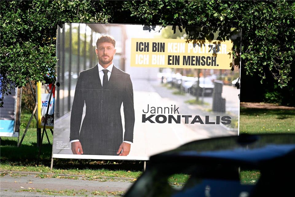 Influencer Jannik Kontalis hofft, in Mönchengladbach Oberbürgermeister zu werden.Roberto Pfeil/dpa