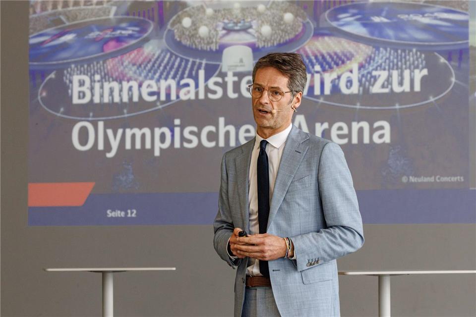 Informierte auf der ersten von sieben Info-Veranstaltungen in der HafenCity: Steffen Rülke, Leiter der Hamburger Olympia Projektgruppe,Markus Scholz/dpa