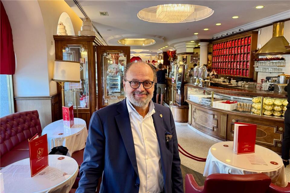 Inhaber des „Caffé degli Specchi“: Giuseppe Faggiotto.Wolfgang Stelljes/dpa-tmn
