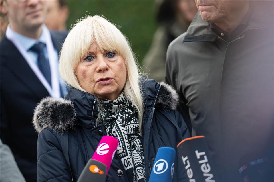 Innensenatorin Iris Spranger (SPD) bedankte sich bei den Hilfskräften, die während des Stromausfalls im Berliner Südwesten im Einsatz gewesen waren.(Archivbild)Sina Schuldt/dpa